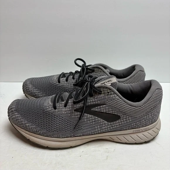 Brooks Men's Gray Running Shoes Revel 3 size 13 - Picture 1 of 14